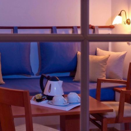 Panorama Hotel โมเน็มวาซี ภายนอก รูปภาพ