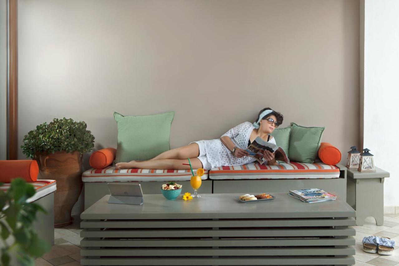 Panorama Hotel โมเน็มวาซี ภายนอก รูปภาพ